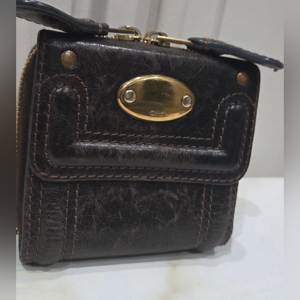 Chloé Brown Leather Wallet With Gold Hardware - Picture 5 of 15
